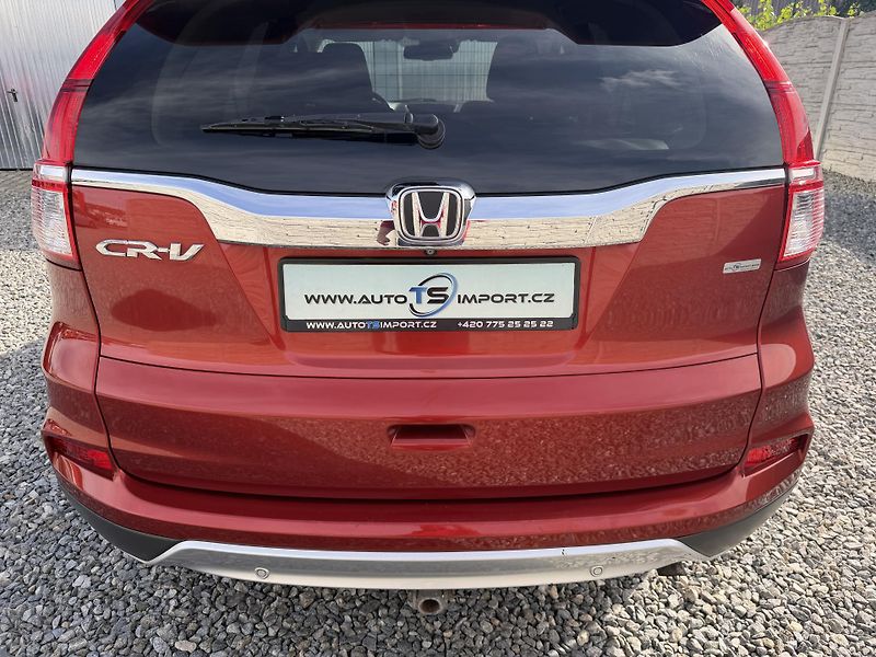 Honda CR-V 1.6CT-Di 4x4 160PS ČR 145TKM!! - fotka 42 z 159