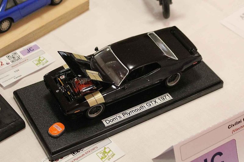 Vítězný model kategorie závodních vozů seniorů, Bugatti Type 35B Přemysla Bartoše. Se skutečným vozem si Eliška Junková dojela pro 5. místo při závodě Targa Florio 1928.