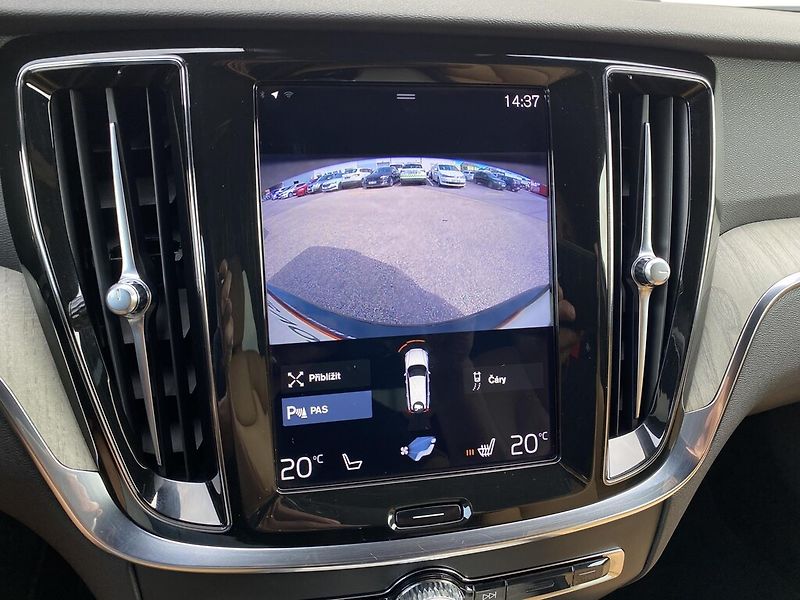 Volvo V60 2.0 T5 AUT Inscription Auto - fotka 18 z 28