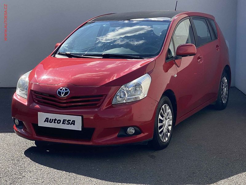Toyota Verso (2013) 2.0 D-4D, ČR, STK6/28 - fotka 3 z 17