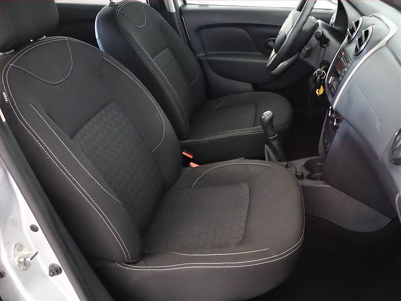 Dacia Sandero (2015) 1.2 16V, Park. senzory - fotka 7 z 10