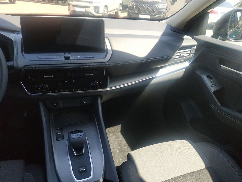 Nissan Qashqai 1.3T mHEV AT,2WD, SKLADEM - fotka 14 z 26
