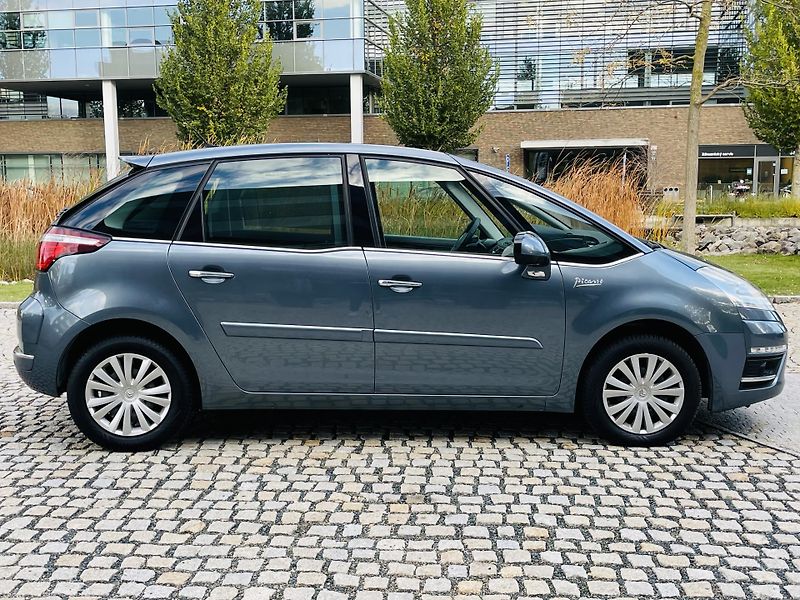 Citroën C4 Picasso 1.6i 88KW MANUÁL LED SENZORY - fotka 11 z 42