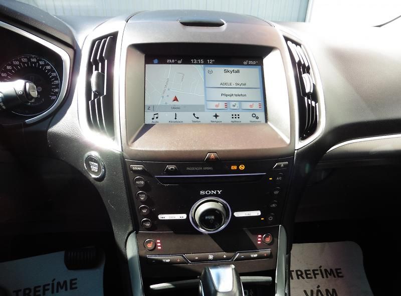 Ford Galaxy 2.0 TDCi Titanium Navi 7.míst - fotka 16 z 24