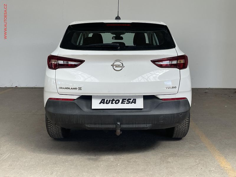 Opel Grandland X (2018) 1.2T, Edition, TZ - fotka 5 z 16