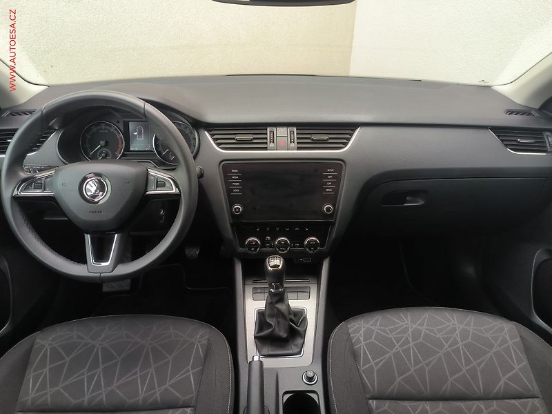 Škoda Octavia (2018) 1.5 TSi, Clever, LED, +ALU - fotka 8 z 23