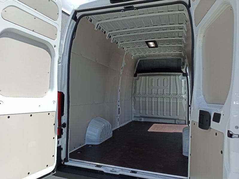 Toyota Proace Max 2.2D 132kW L4H3 NOVÉ  - fotka 20 z 26