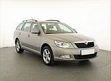 Škoda Octavia (2011) 1.6 TDI, Serv.kniha, Tempomat - náhled 1