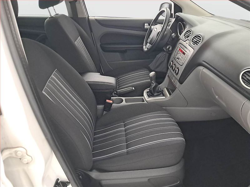 Ford Focus (2009) 1.6 16V, Serv.kniha - fotka 9 z 14