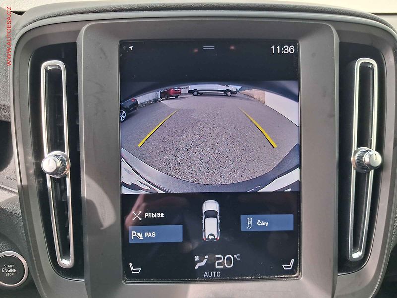 Volvo XC40 (2021) 1.5 T2, 2.maj,ČR, Momentum - fotka 14 z 16