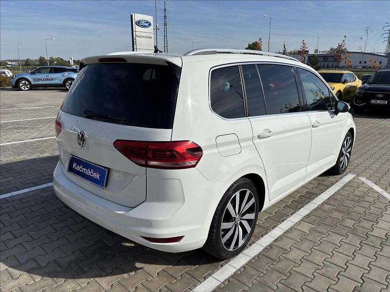 Volkswagen Touran 1,5 TSi Maraton Edition 7.Míst - fotka 5 z 47