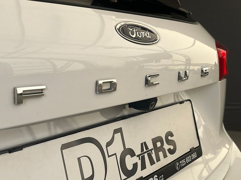 Ford Focus 2.0 EB Titanium manuál 110kW - fotka 46 z 76