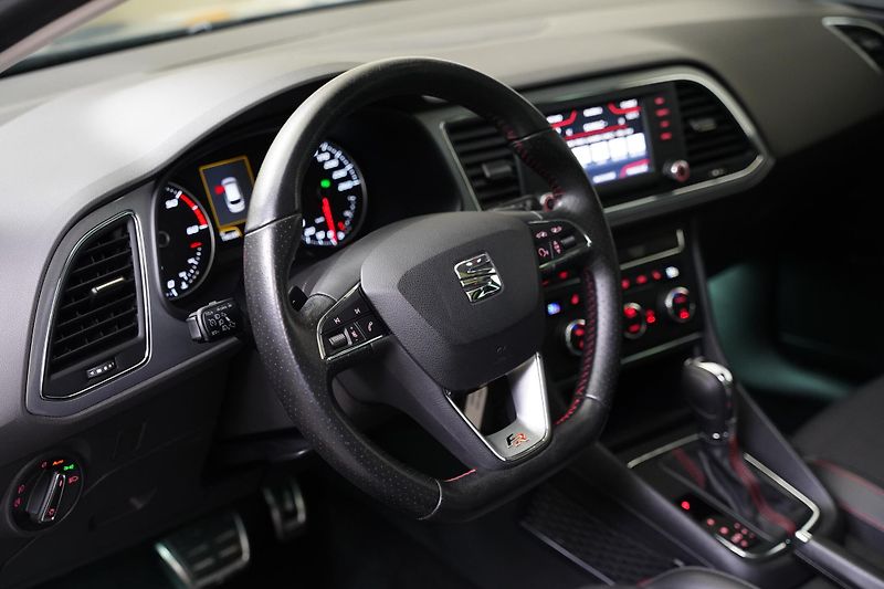Seat Leon - fotka 14 z 27