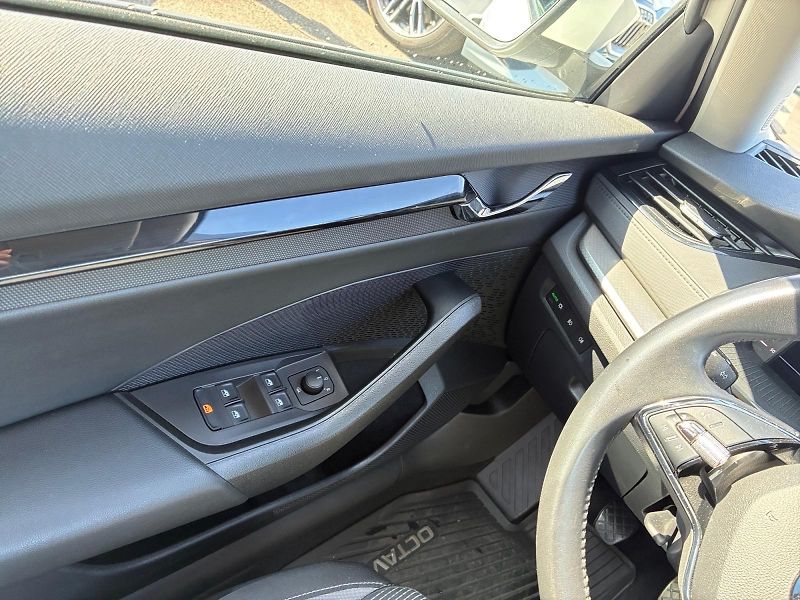 Škoda Octavia (2023) AMBITION 2.0TDI 110kW CZ DPH  - fotka 11 z 11