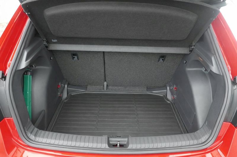 Škoda Fabia (2025) 1.0 TSI 85 kW M6° Monte Carlo - fotka 33 z 35
