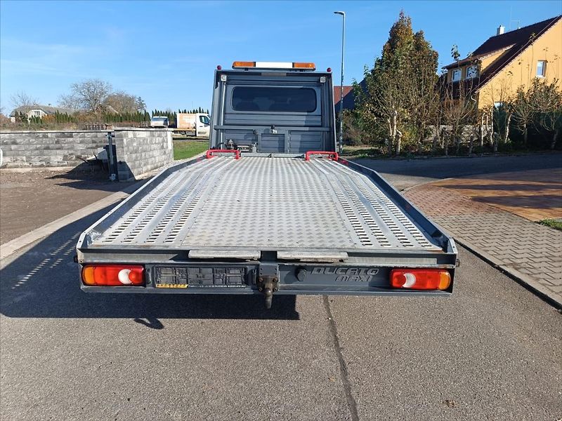 Fiat Ducato 3,0 JTD 130kW,odtah,měchy,2xko - fotka 6 z 13