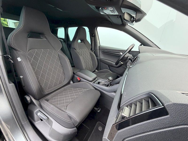 Škoda Karoq (2024) 2.0TSI 140kW DSG 4x4 SportLine - fotka 31 z 35