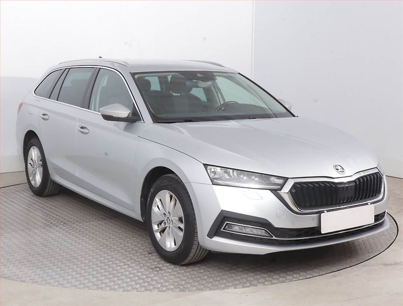 Škoda Octavia (2020) 1.5 TSI, Navi, Tempomat - fotografie inzerátu