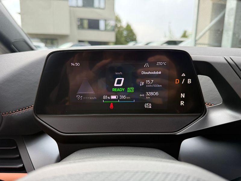 Cupra Born 62 kWh / HUD / FULL LED - fotka 14 z 40