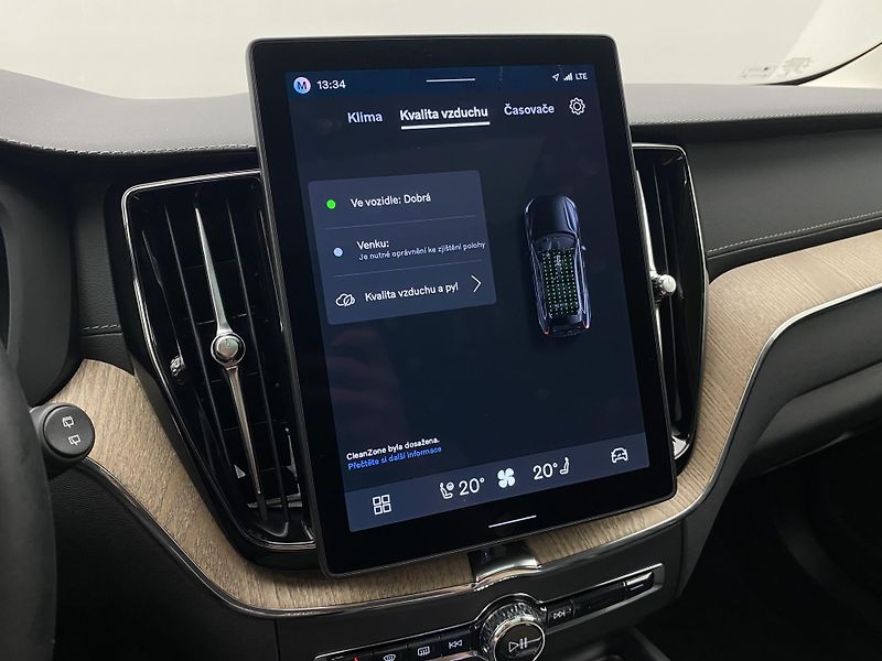 Volvo XC60 T6 AWD RECHARGE BRIGHT ULTRA  - fotka 43 z 67
