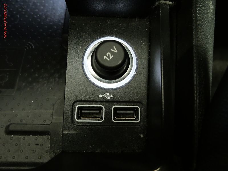 Škoda Karoq (2019) 1.5 TSi, Style, DSG, LED - fotka 19 z 24