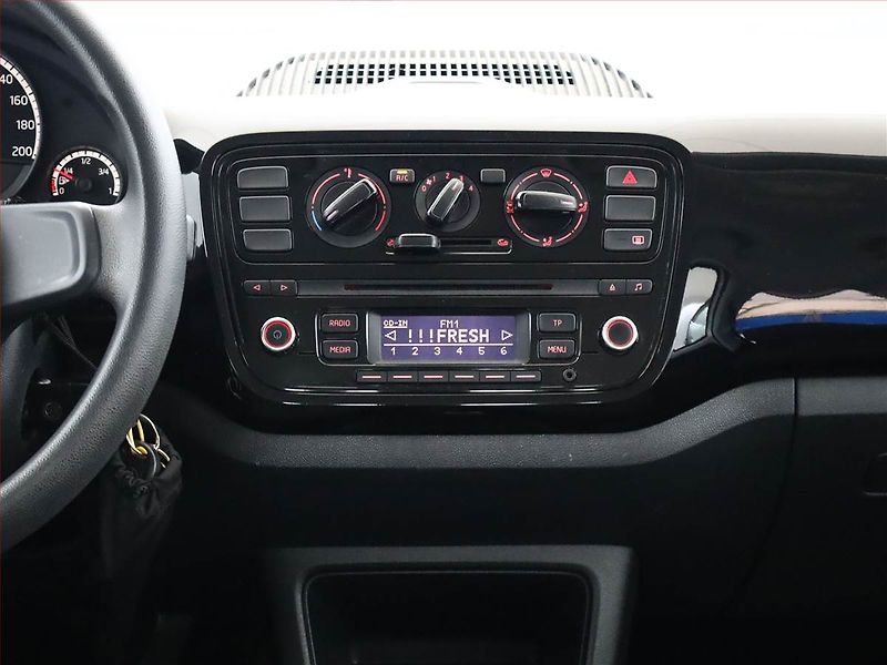 Volkswagen up! (2015) move 1.0 MPI - fotka 9 z 10