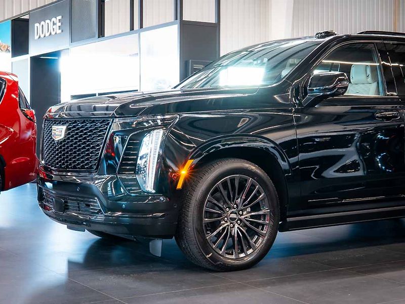 Cadillac Escalade (2026) 6.2 ESV Sport Platinum 2026 - fotka 12 z 45