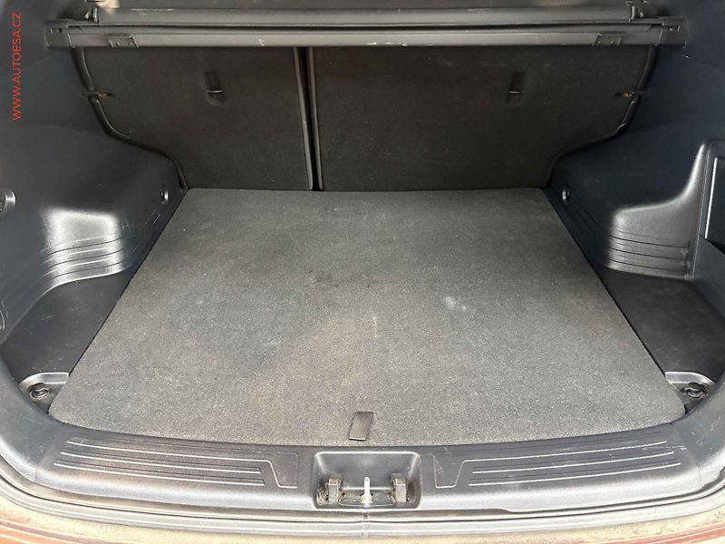 Hyundai ix35 (2014) 1.7 CRDi, ČR, Trikolor Plus - fotka 7 z 14