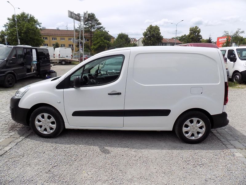 Peugeot Partner 1,6 HDI 73 KW KLIMA, TEMP, ČR - fotka 16 z 44