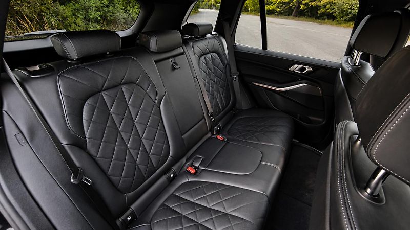 BMW X5 (2022) 30d M paket | 1. maj. - fotka 35 z 39