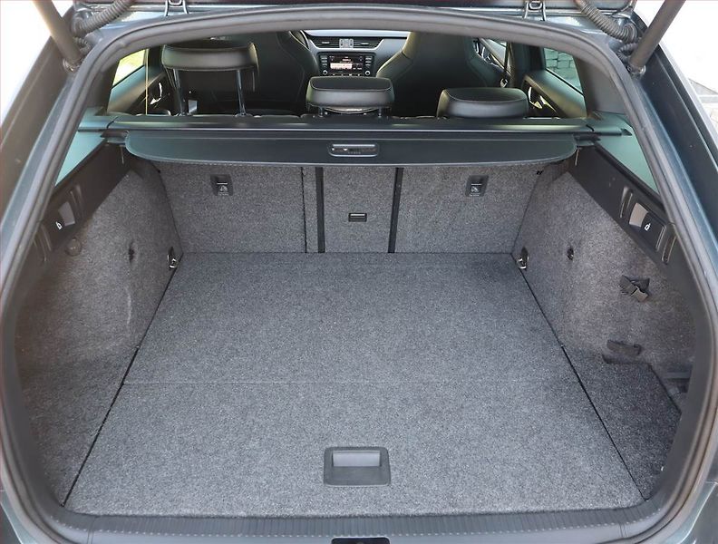 Škoda Octavia (2016) 2.0 TDI, Kůže, Navi, Bi-Xenony - fotka 14 z 27