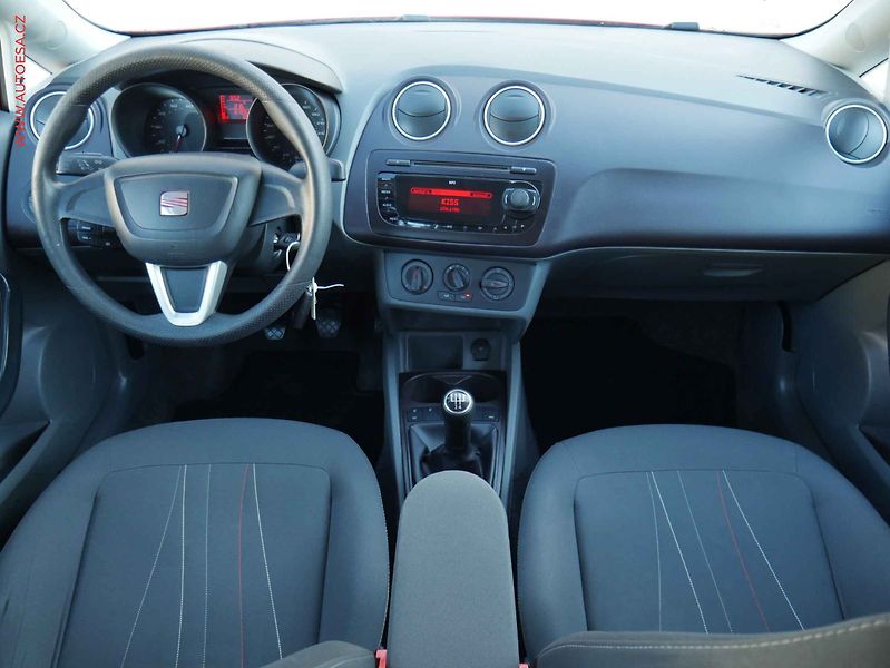 Seat Ibiza (2012) 1.4i, ČR, AC, STK8/28 - fotka 8 z 16