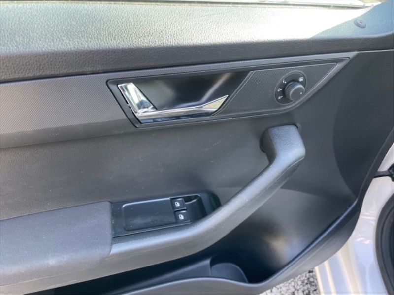 Škoda Fabia 1,0 TSI Ambition - fotka 11 z 11