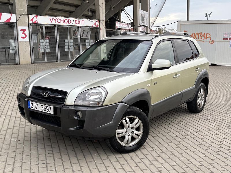 Hyundai Tucson (2006) 2.0 i 4x4 tažné - fotka 1 z 17