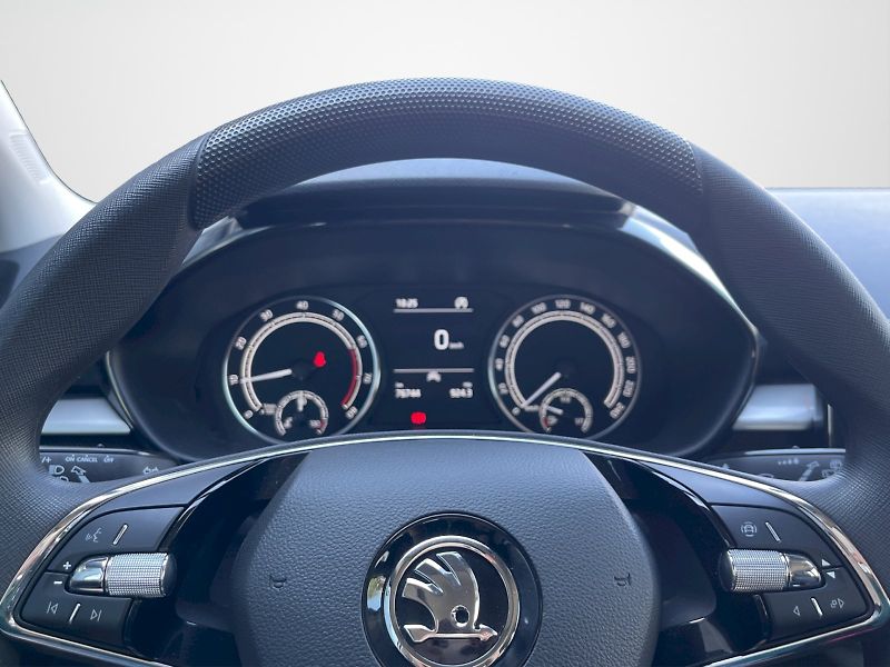 Škoda Fabia (2024) 1.0 TSI 70kW Ambition Plus - fotka 9 z 32