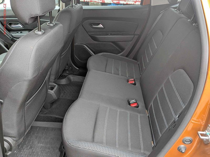 Dacia Duster (2019) 1.6i, 2.maj,ČR, AC, výhřev - fotka 10 z 16