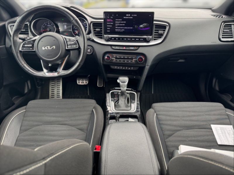 Kia Ceed 1,5 TGDI GT Line AT - fotka 8 z 10