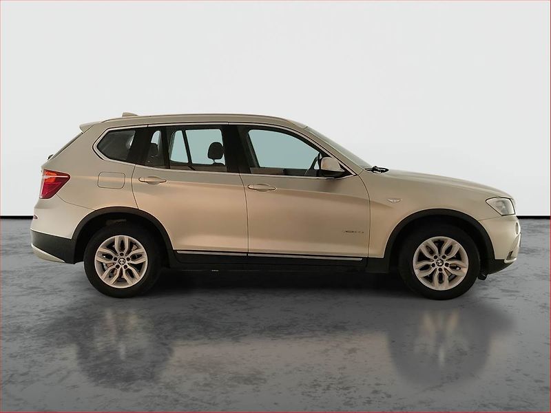 BMW X3 (2012) xDrive20d, 4X4, Automat - fotka 6 z 22