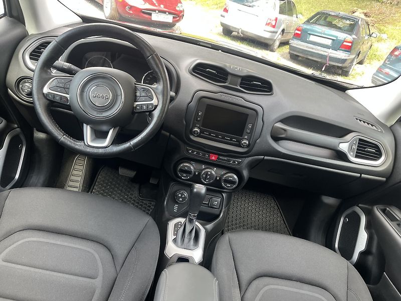 Jeep Renegade (2017) 2,0 D 103 Kw LIMITED 4X4 AT ČR - fotka 11 z 20