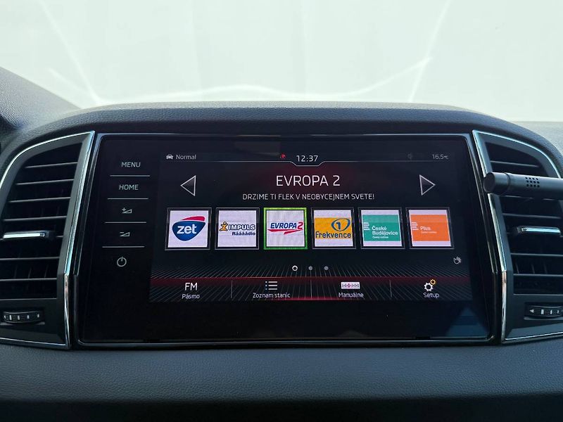 Škoda Karoq (2017) 2.0 TDI 110 kW Style DSG 4x4 - fotka 12 z 25