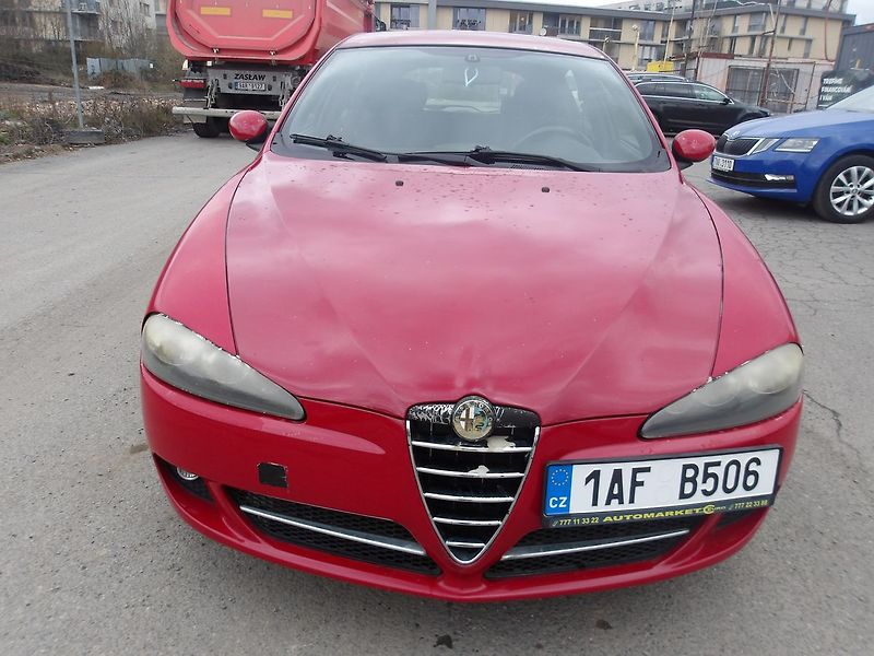 Alfa Romeo 147 1,6i 77kW LPG - fotka 6 z 30