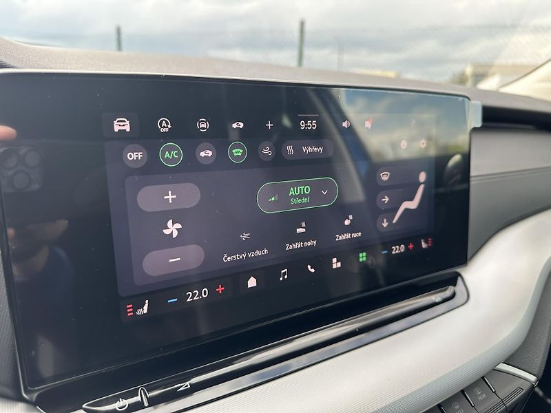 Škoda Octavia SELECTION + dovýbava *306 - fotka 11 z 13