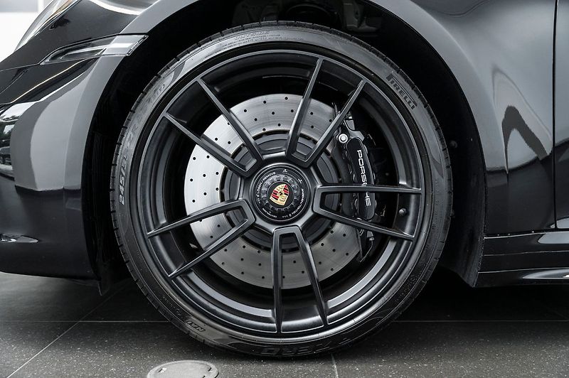 Porsche 911 Carrera GTS Cabriolet/BOSE/PAS - fotka 12 z 23