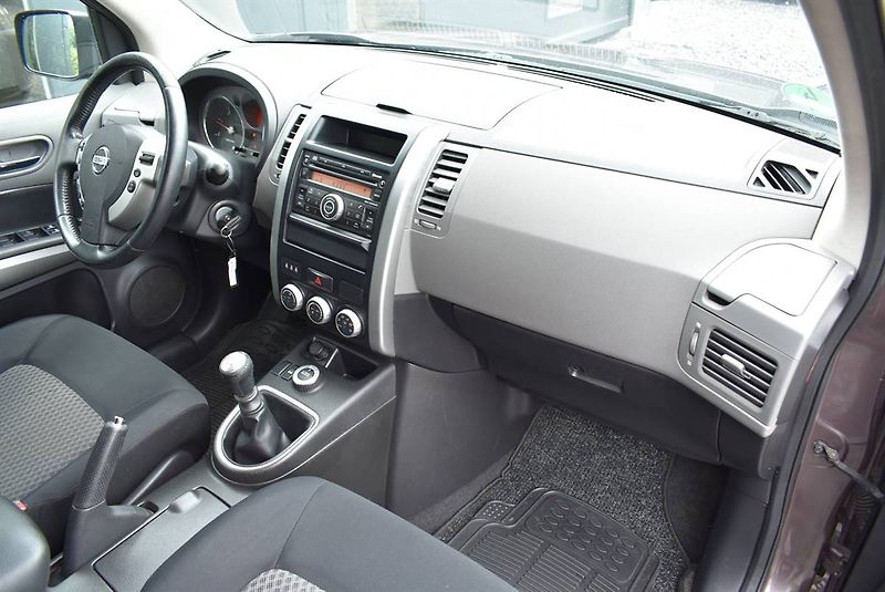 Nissan X-Trail 2,0 DCi 1M,4x4,SERVIS,TZ TOP - fotka 12 z 19