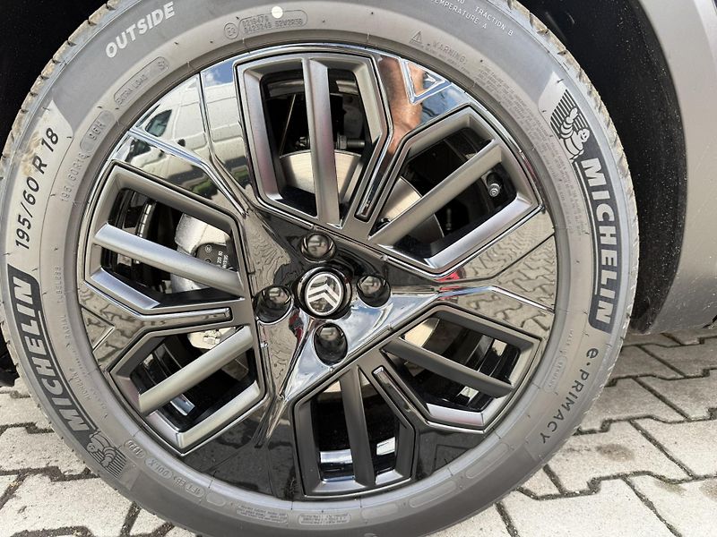 Citroën C4 (2026) COLLECTION HYBRID 145k AUT - fotka 5 z 11
