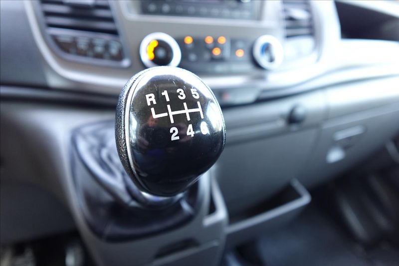 Ford Transit 2,0 TDCi  L3H2 6MÍST KLIMA - fotka 40 z 40