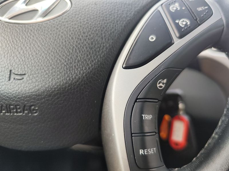 Hyundai i30 1.6 CRDi/81kW Trikolor Komfort - fotka 21 z 31