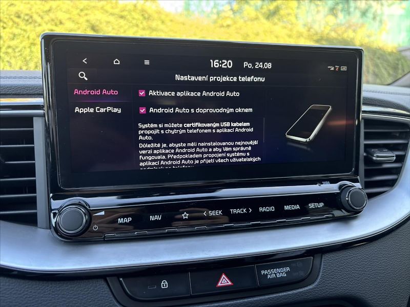 Kia Ceed 1,5 TGDi GT Line 1.ČR TAŽNÉ - fotka 22 z 47