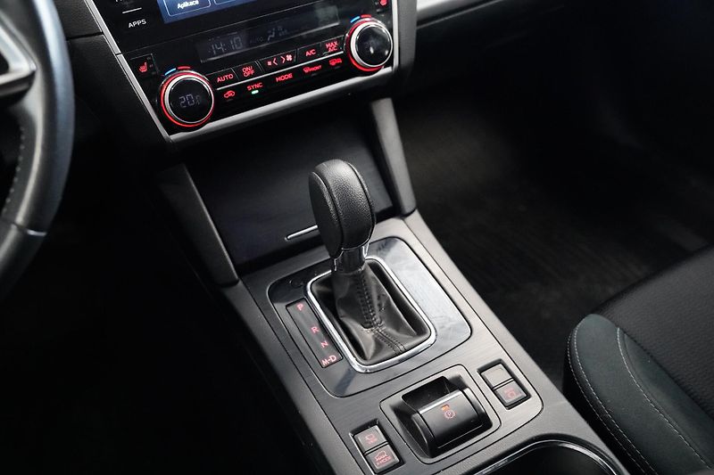 Subaru Outback - fotka 21 z 32