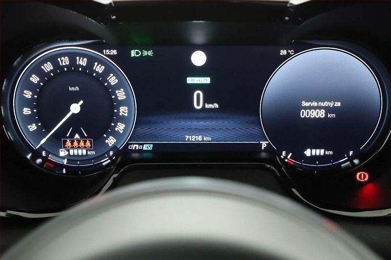 Alfa Romeo Tonale (2023) 1.3T Ibrida PHEV Q4 - fotka 9 z 21